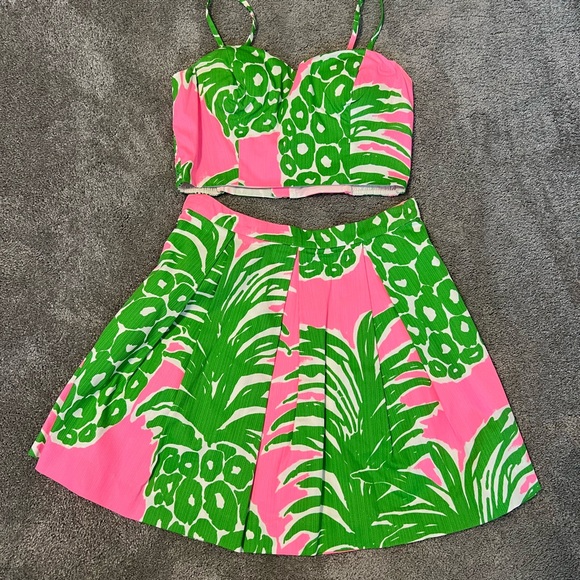 Lilly Pulitzer two piece set - Picture 2 of 5